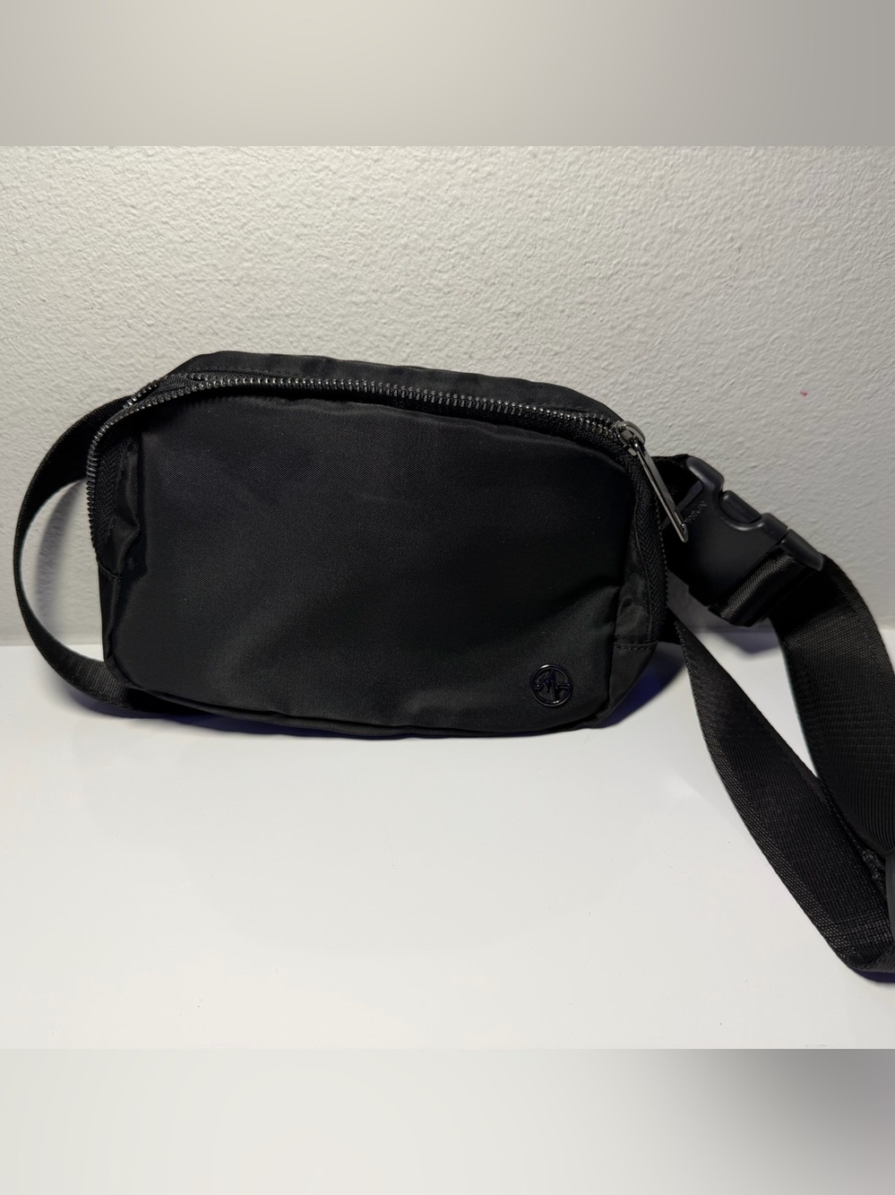 Black Crossbody/Belt Bag - Unbranded